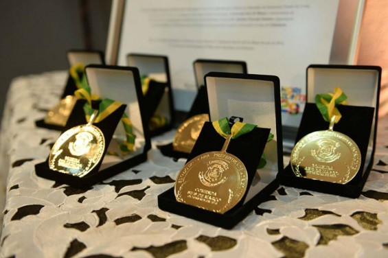 Entrega da Comenda 6 de Março de 2016 1 comenda-3-565x376