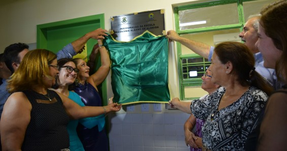 Escola da comunidade de Coqueiros recebe novas instalações 1 coqueiros-565x298