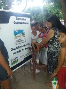 Além do prédio fixo, Cozinha Comunitária passa a funcionar de forma itinerante também 4 WhatsApp Image 2017 07 12 at 21.31.44 - Prefeitura de Horizonte
