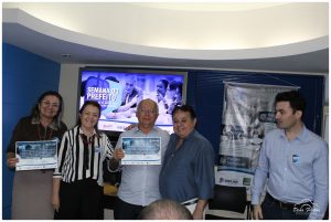 Prefeito Chico César recebeu homenagem IMG 1781 - Prefeitura de Horizonte