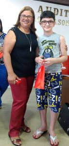 Desde o início do ano, 168 pessoas já foram beneficiadas com óculos corretivos 8 IMG 20171010 104447113 2 - Prefeitura de Horizonte