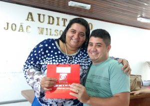 Desde o início do ano, 168 pessoas já foram beneficiadas com óculos corretivos 1 IMG 20171010 105651416 2 - Prefeitura de Horizonte